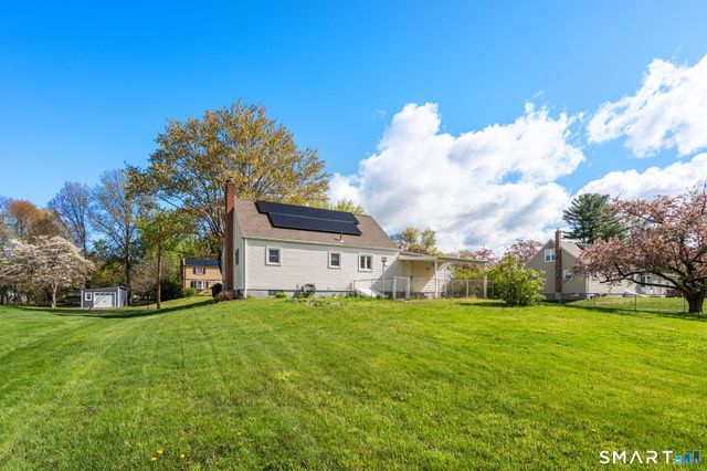 6 Roberts Road, Enfield, CT 06082