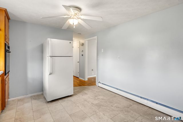 6 Roberts Road, Enfield, CT 06082