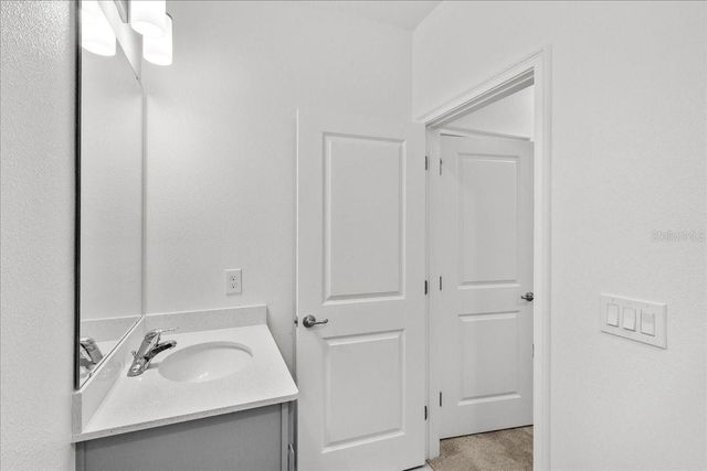 10525 EBB TIDE LANE, Orlando, FL 32821