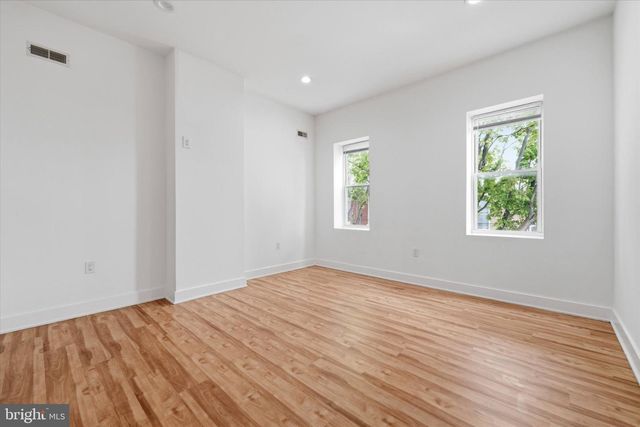 2512 W SERGEANT ST, Philadelphia, PA 19132