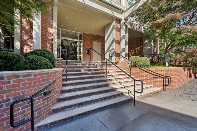 2626 Peachtree NW Road 704, Atlanta, GA 30305