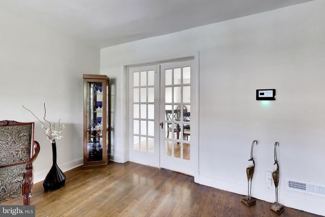 605 21ST ST NE, Washington, DC 20002