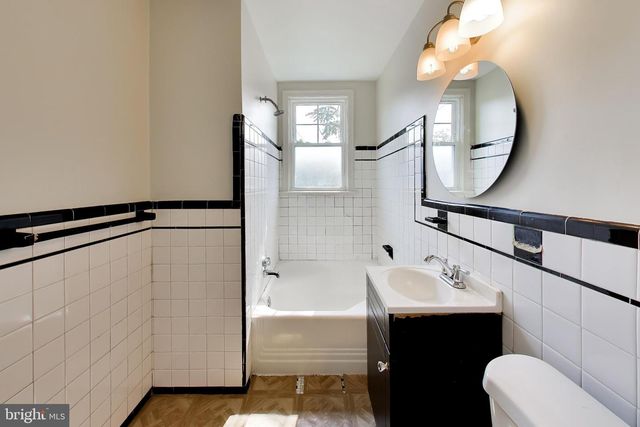 605 21ST ST NE, Washington, DC 20002