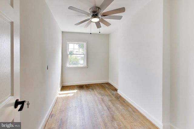 605 21ST ST NE, Washington, DC 20002