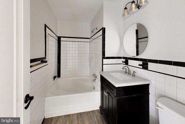 605 21ST ST NE, Washington, DC 20002
