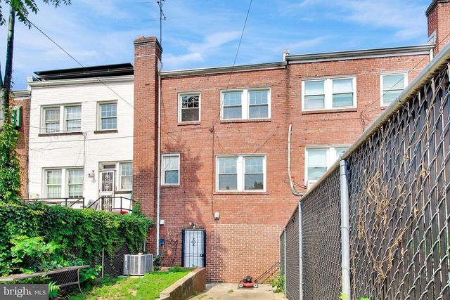605 21ST ST NE, Washington, DC 20002