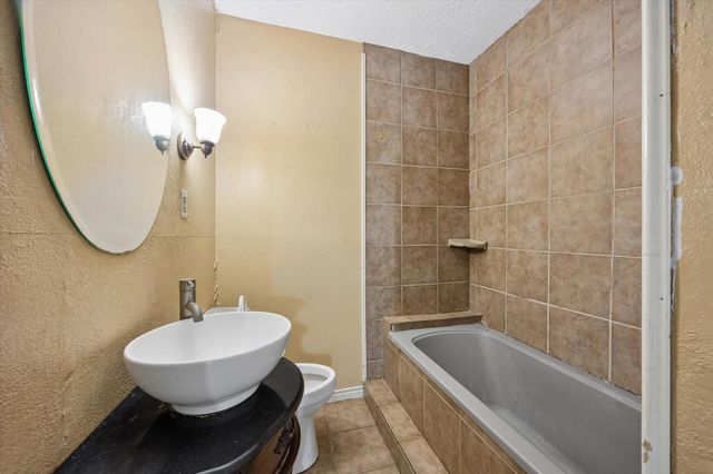 3416 Wichita Street, Houston, TX 77004