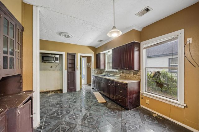 3416 Wichita Street, Houston, TX 77004