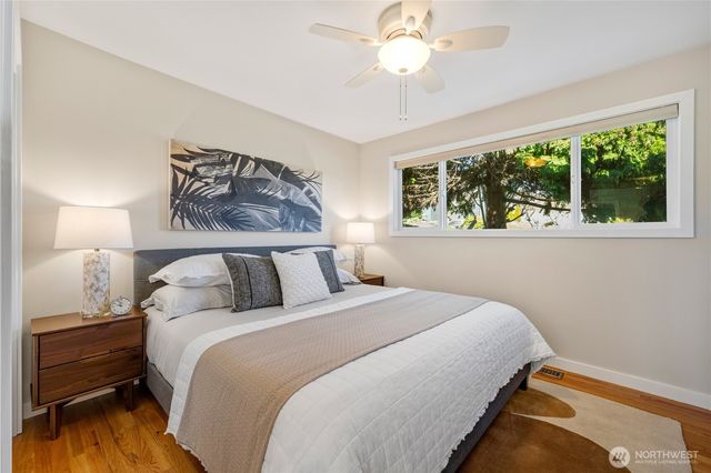 2415 W McGraw Street, Seattle, WA 98199