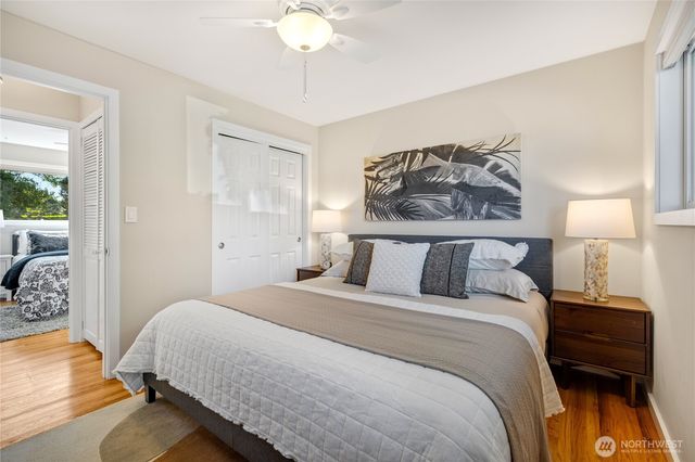 2415 W McGraw Street, Seattle, WA 98199