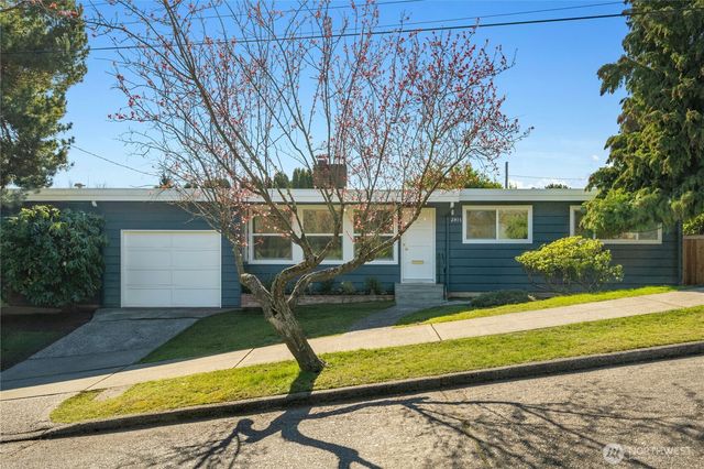 2415 W McGraw Street, Seattle, WA 98199