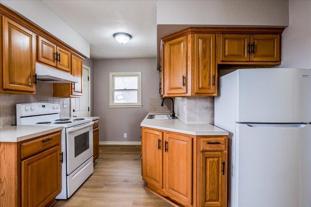 2801-2803 W Elm St, Wichita, KS 67203