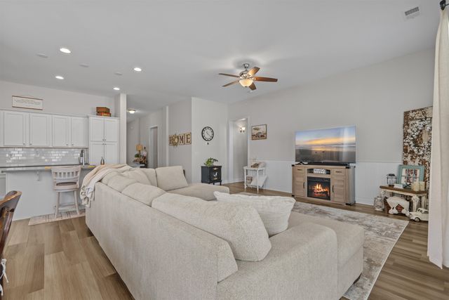 8088 Brogdon Dr, Myrtle Beach, SC 29579