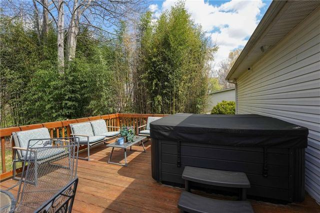 6457 Reidsville Road, Belews Creek, NC 27009