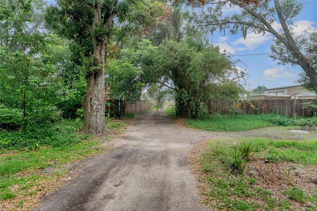 5566 HARVEY TEW ROAD, Plant City, FL 33565