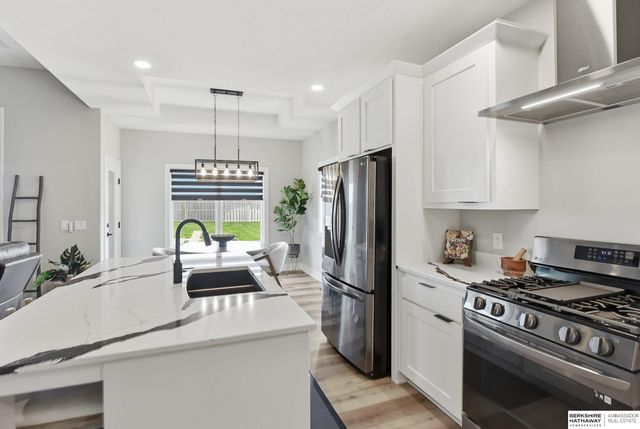 8210 N 167th Avenue, Bennington, NE 68007