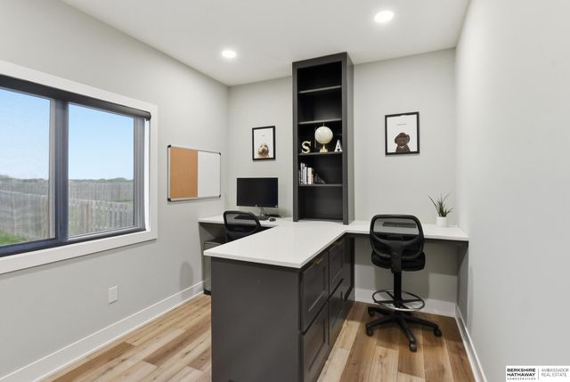 8210 N 167th Avenue, Bennington, NE 68007