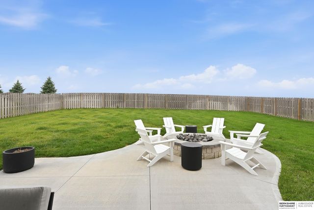 8210 N 167th Avenue, Bennington, NE 68007