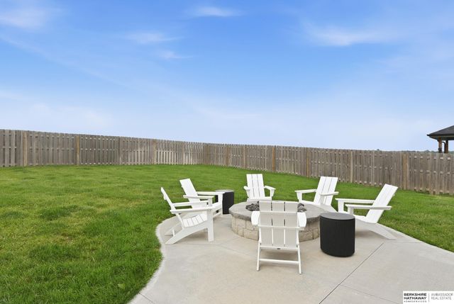 8210 N 167th Avenue, Bennington, NE 68007