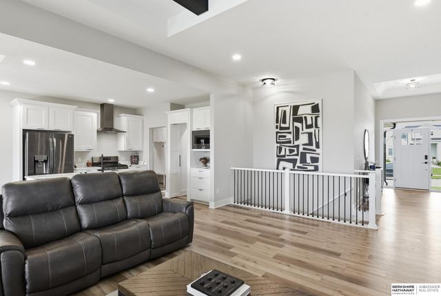 8210 N 167th Avenue, Bennington, NE 68007