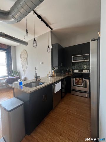 881 Lafayette Boulevard 1A, Bridgeport, CT 06604