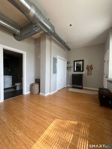 881 Lafayette Boulevard 1A, Bridgeport, CT 06604