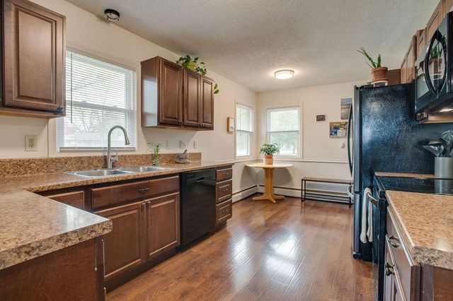 1821 16th Street S, Moorhead, MN 56560