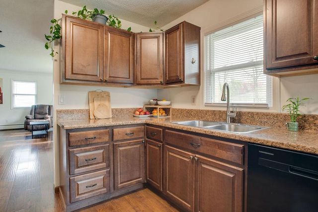 1821 16th Street S, Moorhead, MN 56560