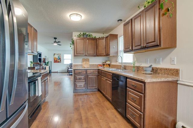 1821 16th Street S, Moorhead, MN 56560