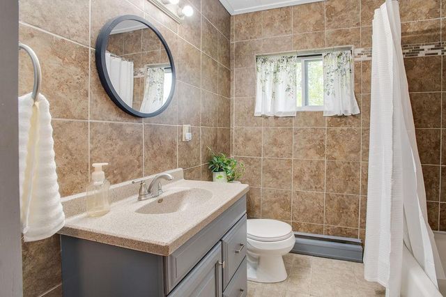 1821 16th Street S, Moorhead, MN 56560