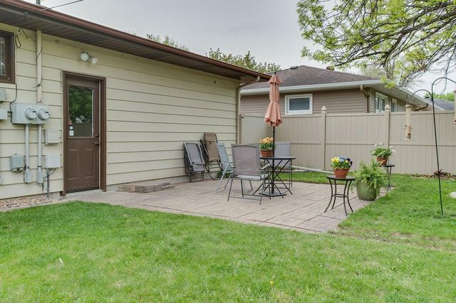 1821 16th Street S, Moorhead, MN 56560