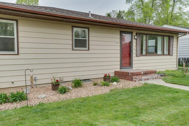1821 16th Street S, Moorhead, MN 56560