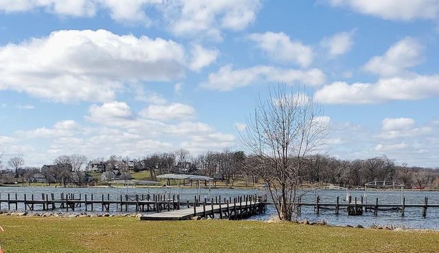 413 Strauss unit 14 Avenue, Green Lake, WI 54941