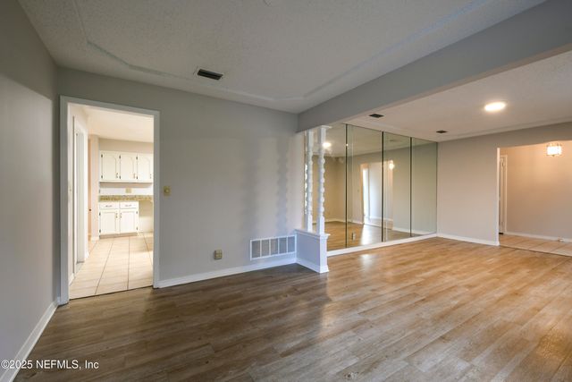 2807 PACES FERRY Road S, Orange Park, FL 32073