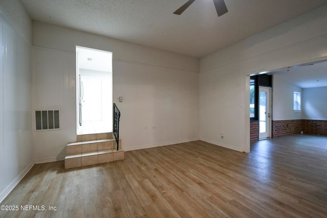 2807 PACES FERRY Road S, Orange Park, FL 32073