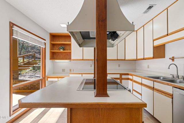 2012 Raccoon Run, Clayton, NC 27527