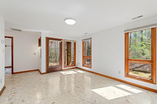 2012 Raccoon Run, Clayton, NC 27527