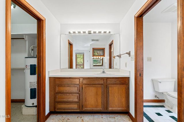 2012 Raccoon Run, Clayton, NC 27527