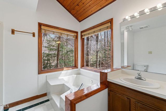 2012 Raccoon Run, Clayton, NC 27527