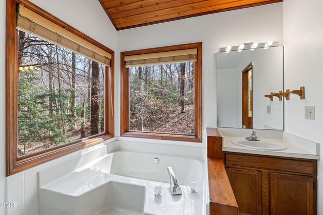 2012 Raccoon Run, Clayton, NC 27527