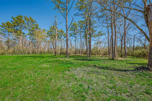 000 Stag Circle, Huffman, TX 77336