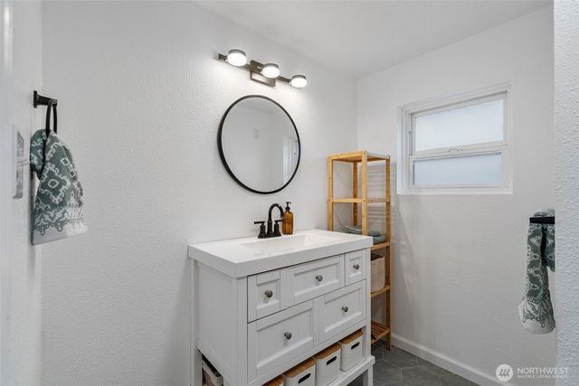 862 King Road, Winlock, WA 98596