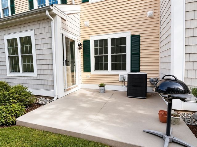 37 Village 37, Quincy, MA 02169