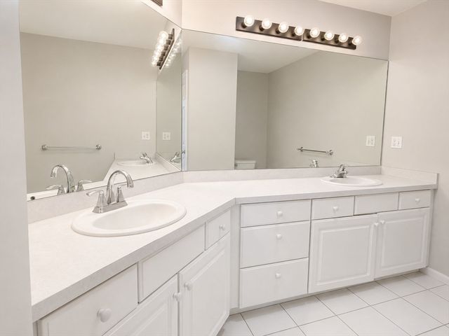 37 Village 37, Quincy, MA 02169