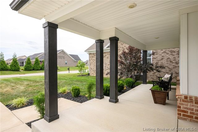 7704 Linwood Circle, Charlestown, IN 47111