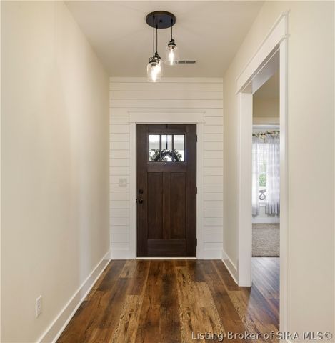7704 Linwood Circle, Charlestown, IN 47111