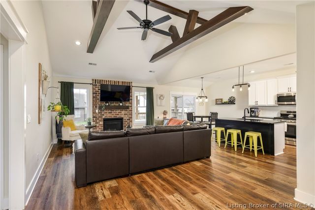 7704 Linwood Circle, Charlestown, IN 47111