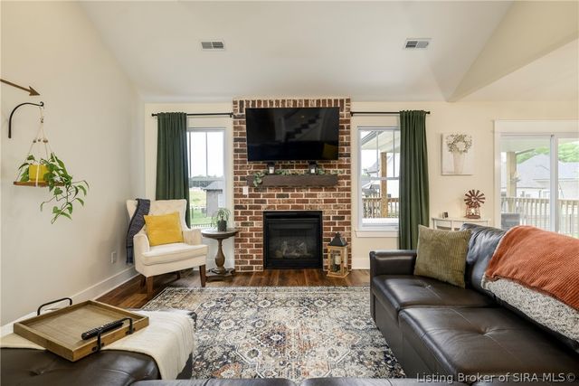 7704 Linwood Circle, Charlestown, IN 47111