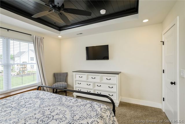 7704 Linwood Circle, Charlestown, IN 47111