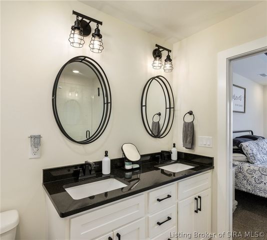 7704 Linwood Circle, Charlestown, IN 47111